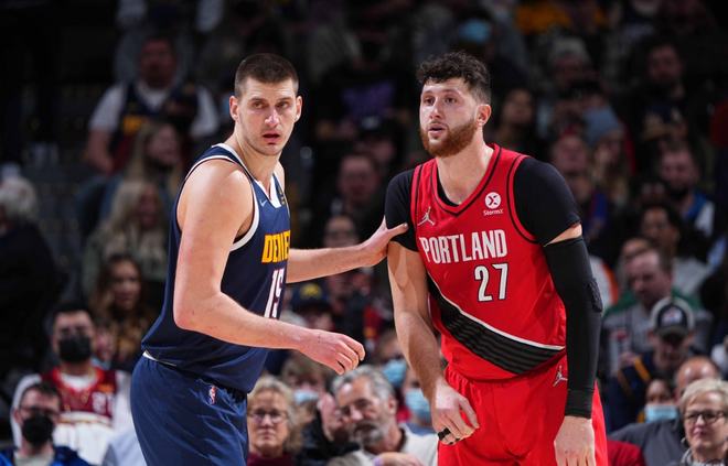 球盟会官方-阿斯顿维拉主场球衣